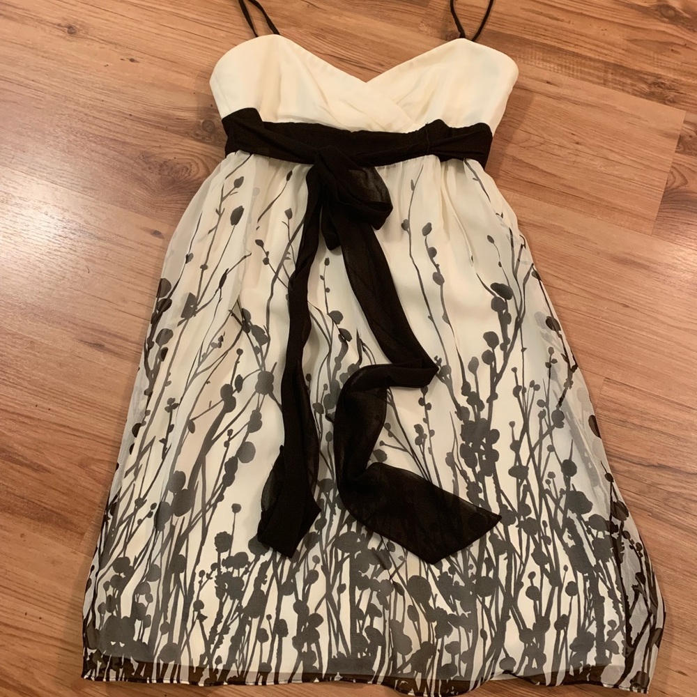 Spaghetti strap flower dress with tie